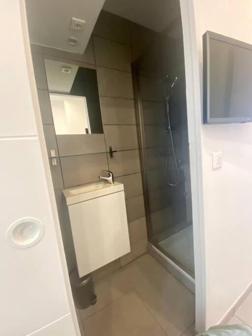 Joli Appartement Tres Proche De La Mer Marsilya Dış mekan fotoğraf