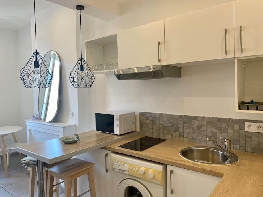 Joli Appartement Tres Proche De La Mer Marsilya Dış mekan fotoğraf